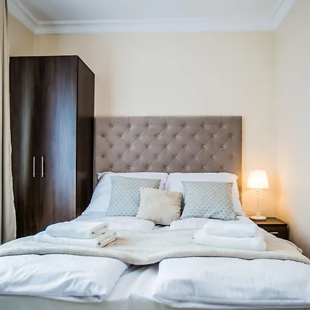 Baltica Aparthotel 3*